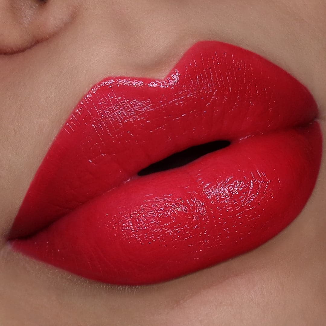 Pretty & Plump Plumping Lipstick
