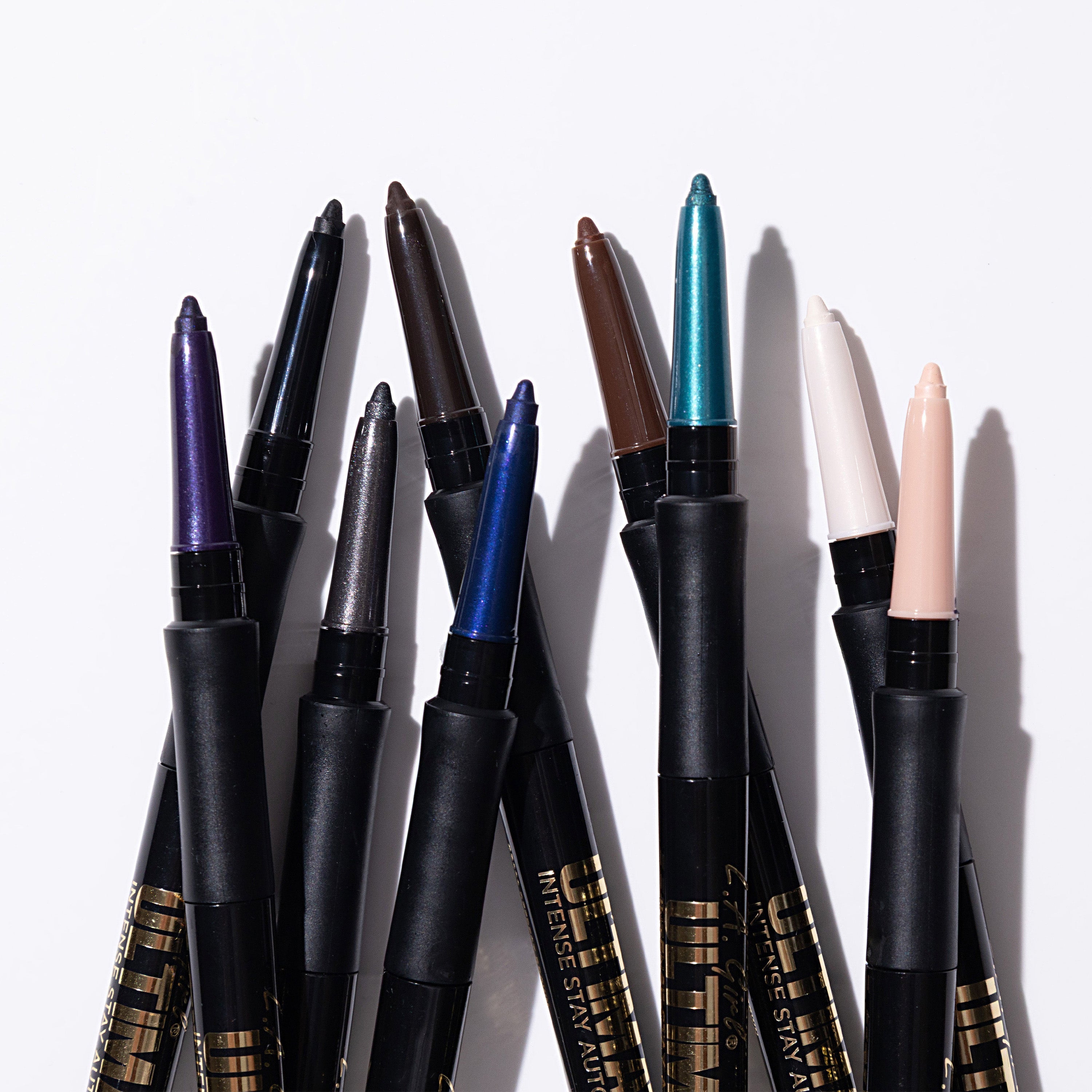 Ultimate Intense Stay Auto Eyeliner